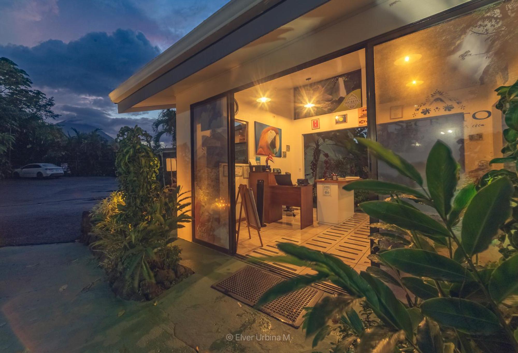Hotel Secreto La Fortuna Екстер'єр фото